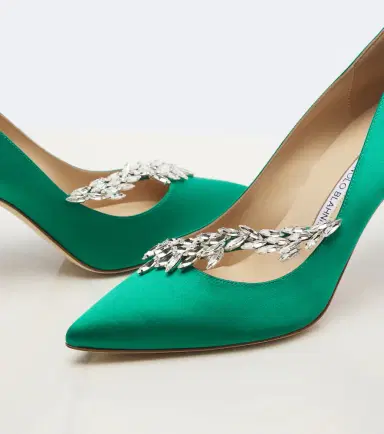 Manolo Blahnik Nadira embellished satin pumps | Thumbnail 4
