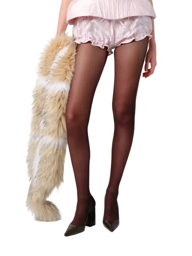 Aknvas The faux fur boa