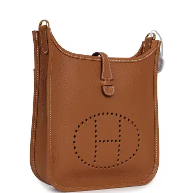 HERMÈS Hermes Evelyne 23 Gold Clemence Gold Hardware | Thumbnail 2 HERMÈS Hermes Evelyne 23 Gold Clemence Gold Hardware | Thumbnail 2