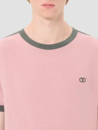 Valentino Garavani Men's Cotton T-Shirt with Crewneck with VLogo Embroidery | Thumbnail 6 Valentino Garavani Men's Cotton T-Shirt with Crewneck with VLogo Embroidery | Thumbnail 6