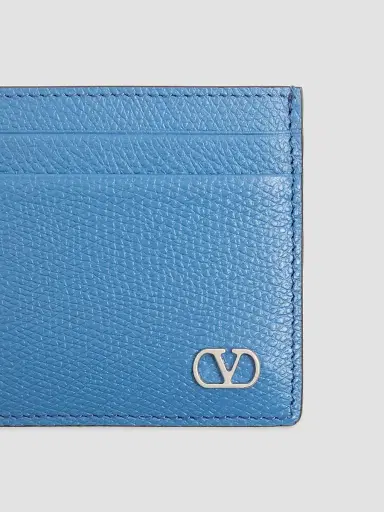 Valentino Garavani Men's VLogo Signature Cardholder in Grainy Calfskin | Thumbnail 5 Valentino Garavani Men's VLogo Signature Cardholder in Grainy Calfskin | Thumbnail 5