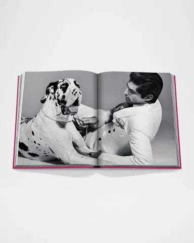 ASSOULINE "Chic Dogs" Book by Robert Williams | Thumbnail 3 ASSOULINE "Chic Dogs" Book by Robert Williams | Thumbnail 3