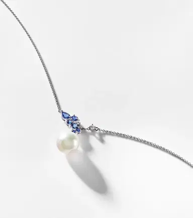 Bucherer Fine Jewellery Romance 18kt white gold necklace with sapphires, diamonds, and pearl | Thumbnail 6