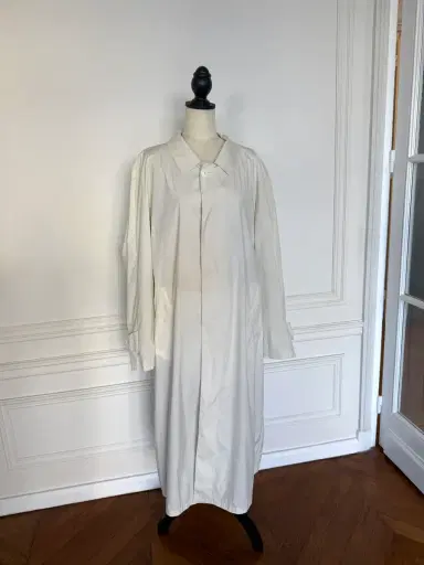 Jen Wonders Studio Ivory Lightweight Coat | Thumbnail 3