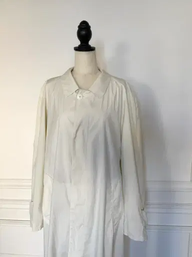Jen Wonders Studio Ivory Lightweight Coat | Thumbnail 4