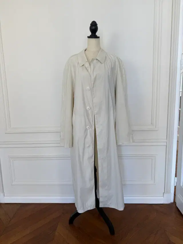 Jen Wonders Studio Ivory Lightweight Coat