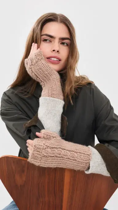 Faherty Hand Knit Gloves | Thumbnail 3 Faherty Hand Knit Gloves | Thumbnail 3