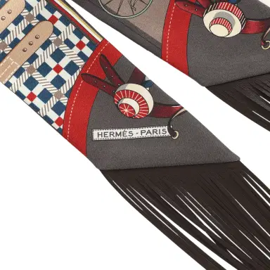 HERMÈS Hermes "Les Voitures Nouvelles" Bleu, Rouge H, Marron Glacé Fringe Silk | Thumbnail 3 HERMÈS Hermes "Les Voitures Nouvelles" Bleu, Rouge H, Marron Glacé Fringe Silk | Thumbnail 3
