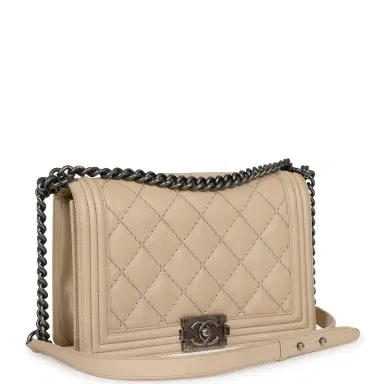 Chanel Pre-owned Chanel Medium "Wild Stitch" Boy Bag Beige Aged Calfskin Aged Ruthenium Hardware | Thumbnail 2 Chanel Pre-owned Chanel Medium "Wild Stitch" Boy Bag Beige Aged Calfskin Aged Ruthenium Hardware | Thumbnail 2