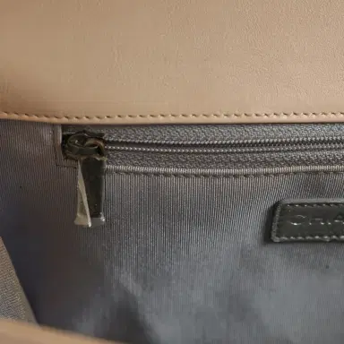 Chanel Pre-owned Chanel Medium "Wild Stitch" Boy Bag Beige Aged Calfskin Aged Ruthenium Hardware | Thumbnail 9 Chanel Pre-owned Chanel Medium "Wild Stitch" Boy Bag Beige Aged Calfskin Aged Ruthenium Hardware | Thumbnail 9