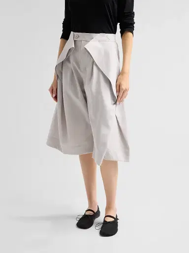 Issey Miyake Women's Fluttering Cotton-Blend Shorts | Thumbnail 4