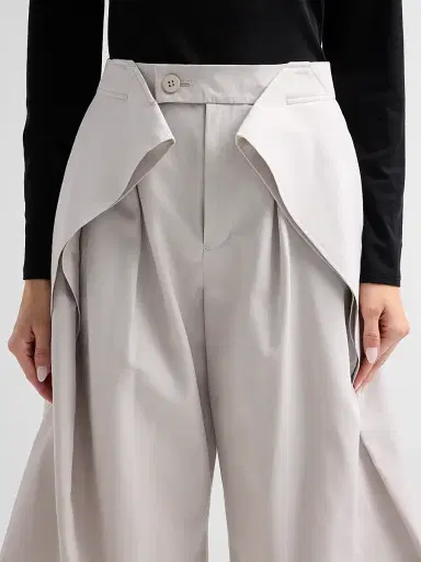 Issey Miyake Women's Fluttering Cotton-Blend Shorts | Thumbnail 5