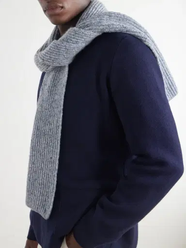 Inis Meáin Ribbed Cashmere Scarf - Men | Thumbnail 3 Inis Meáin Ribbed Cashmere Scarf - Men | Thumbnail 3