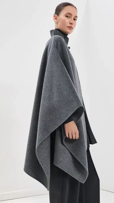 RÓHE Double-Faced Pankou Closure Poncho | Thumbnail 5 RÓHE Double-Faced Pankou Closure Poncho | Thumbnail 5