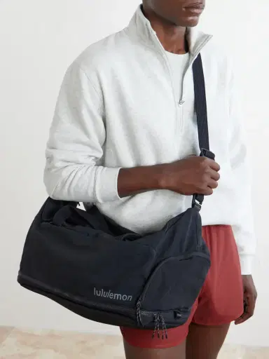 lululemon Recycled-Shell Duffle Bag - Men | Thumbnail 4