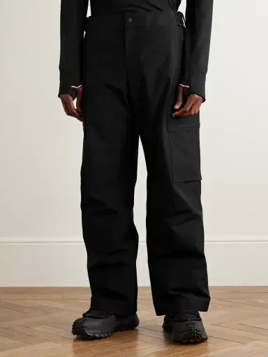 Moncler Grenoble Straight-Leg GORE-TEX Ski Pants - Men | Thumbnail 3 Moncler Grenoble Straight-Leg GORE-TEX Ski Pants - Men | Thumbnail 3