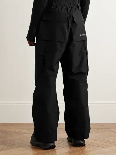 Moncler Grenoble Straight-Leg GORE-TEX Ski Pants - Men | Thumbnail 4 Moncler Grenoble Straight-Leg GORE-TEX Ski Pants - Men | Thumbnail 4