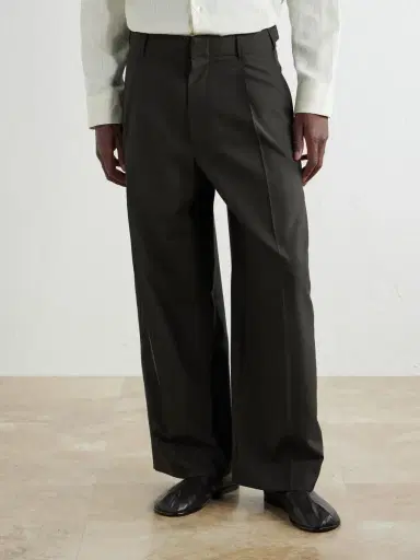 Lemaire Straight-Leg Pleated Woven Trousers - Men | Thumbnail 3 Lemaire Straight-Leg Pleated Woven Trousers - Men | Thumbnail 3