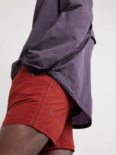 lululemon Pace Breaker Straight-Leg 7" Recycled-Swift™ Shorts - Men | Thumbnail 5 lululemon Pace Breaker Straight-Leg 7" Recycled-Swift™ Shorts - Men | Thumbnail 5