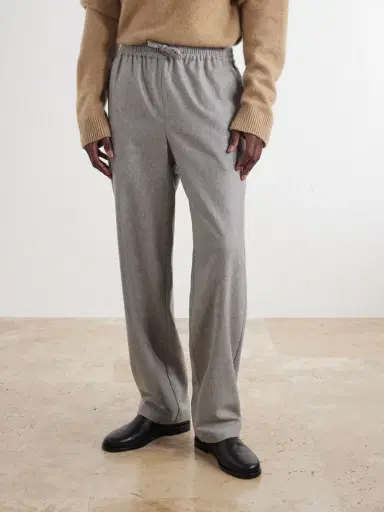De Bonne Facture Tapered Virgin Wool Drawstring Trousers - Men | Thumbnail 3 De Bonne Facture Tapered Virgin Wool Drawstring Trousers - Men | Thumbnail 3