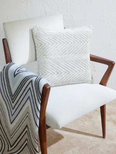 Missoni Home Ziggy Striped Velvet Cushion - Men | Thumbnail 2 Missoni Home Ziggy Striped Velvet Cushion - Men | Thumbnail 2