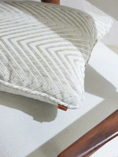 Missoni Home Ziggy Striped Velvet Cushion - Men | Thumbnail 3 Missoni Home Ziggy Striped Velvet Cushion - Men | Thumbnail 3