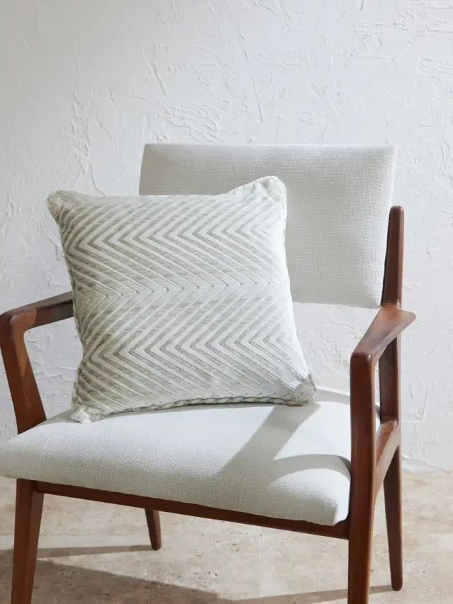 Missoni Home Ziggy Striped Velvet Cushion - Men