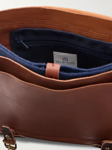 Bleu de Chauffe Éclair Leather Messenger Bag - Men | Thumbnail 6 Bleu de Chauffe Éclair Leather Messenger Bag - Men | Thumbnail 6
