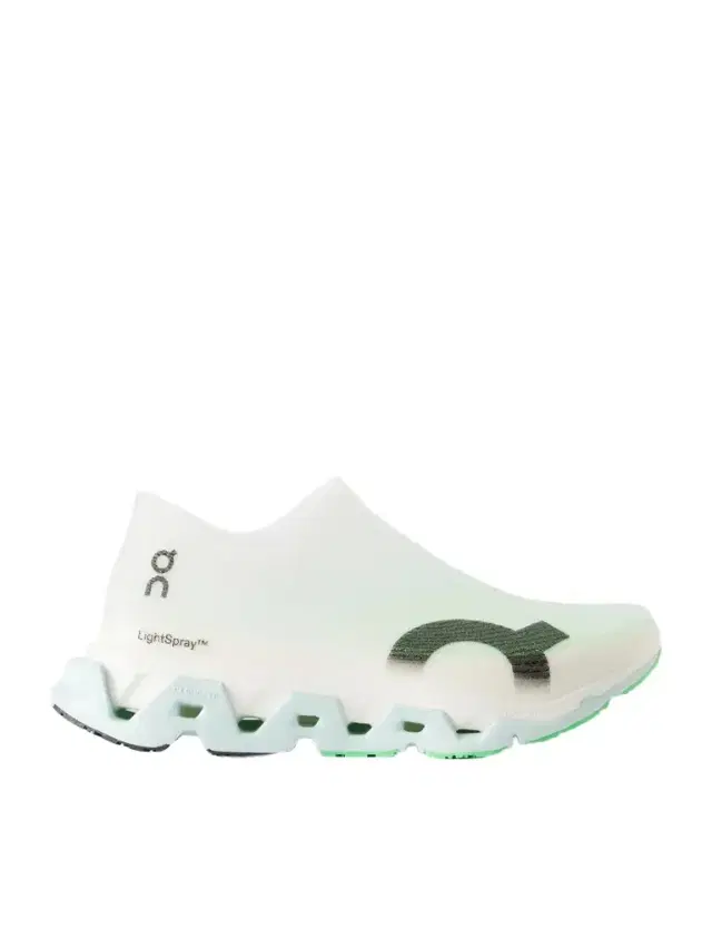 ON Cloudmonster 3 Hyper LightSpray™ Running Shoes - Men