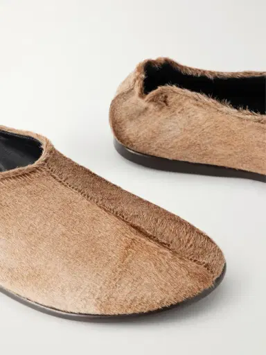 Lemaire Glove Calf Hair Slippers - Men | Thumbnail 5 Lemaire Glove Calf Hair Slippers - Men | Thumbnail 5