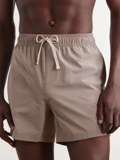 Onia Land To Water Straight-Leg Mid-Length Swim Shorts - Men | Thumbnail 2 Onia Land To Water Straight-Leg Mid-Length Swim Shorts - Men | Thumbnail 2