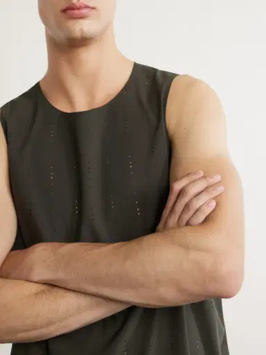 ON Post Archive Faction Zero Perforated Reycled-Jersey Running Top - Men | Thumbnail 5 ON Post Archive Faction Zero Perforated Reycled-Jersey Running Top - Men | Thumbnail 5