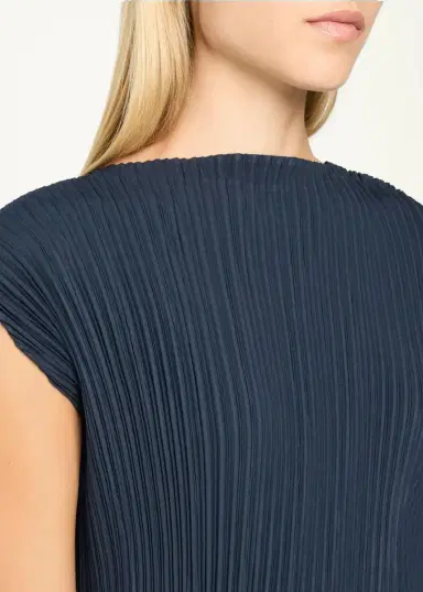 Issey Miyake Leaf Pleats Asymmetric Cap-Sleeve Top | Thumbnail 5