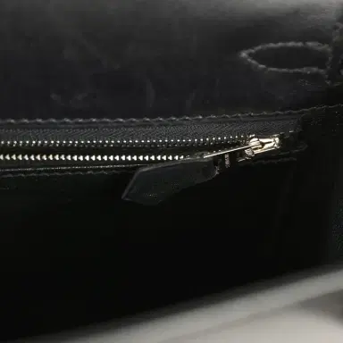 HERMÈS Pre-owned Hermes Kelly Sellier 25 Black Box Palladium Hardware | Thumbnail 8 HERMÈS Pre-owned Hermes Kelly Sellier 25 Black Box Palladium Hardware | Thumbnail 8