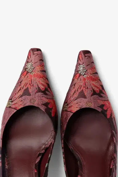 Markarian Larroudé by Markarian: Pump Burgundy Floral Brocade | Thumbnail 3
