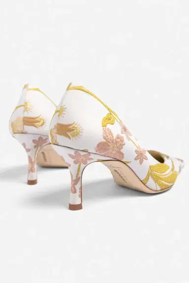 Markarian Larroudé by Markarian: Pump Mist Floral Brocade | Thumbnail 3