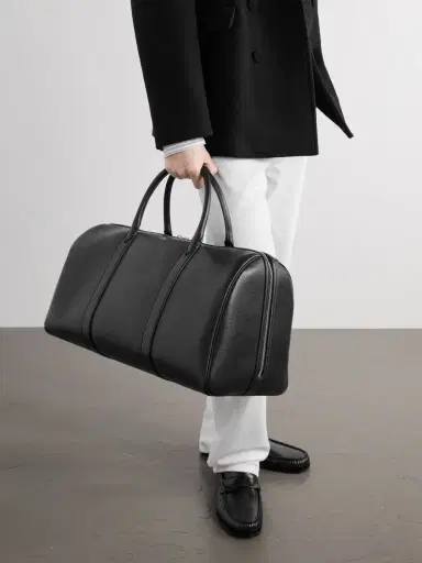 TOTEME Palmellato Large Textured-Leather Weekend Bag - Men | Thumbnail 3 TOTEME Palmellato Large Textured-Leather Weekend Bag - Men | Thumbnail 3