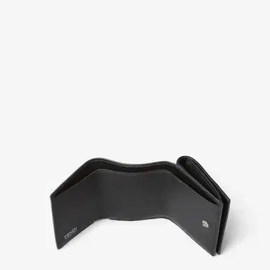 Fendi Wallet with two internal compartments for bank notes | Thumbnail 2 Fendi Wallet with two internal compartments for bank notes | Thumbnail 2