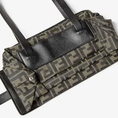 Fendi Versatile north-south travel-ready shopper | Thumbnail 7 Fendi Versatile north-south travel-ready shopper | Thumbnail 7