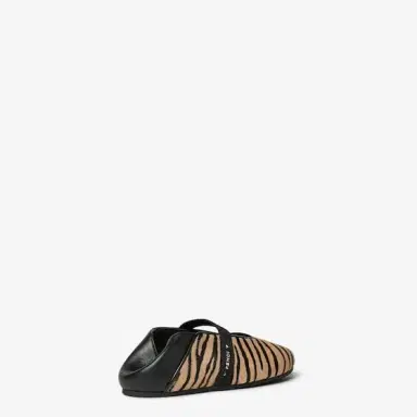 Fendi Academia ballet flats inspired by the ethereal elegance | Thumbnail 3 Fendi Academia ballet flats inspired by the ethereal elegance | Thumbnail 3
