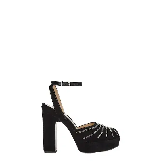 Fendi Embodying an evening allure, the After 9 sandal blends