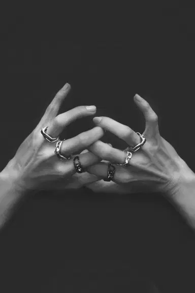 Simkhai Louise Ring | Thumbnail 6 Simkhai Louise Ring | Thumbnail 6