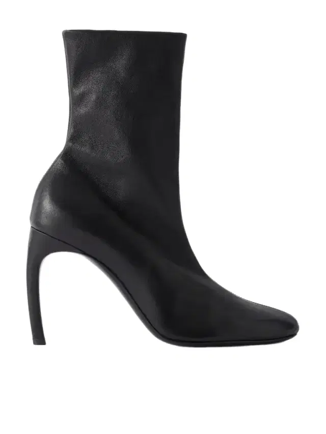 Victoria Beckham Harlow Distressed Leather Ankle Boots