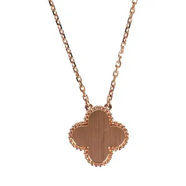 Van Cleef & Arpels Van Cleef & Arpels 2025 Holiday Vintage Alhambra Pendant Necklace Pink Mother Of Pearl 18K Rose Gold & Diamonds | Thumbnail 4 Van Cleef & Arpels Van Cleef & Arpels 2025 Holiday Vintage Alhambra Pendant Necklace Pink Mother Of Pearl 18K Rose Gold & Diamonds | Thumbnail 4
