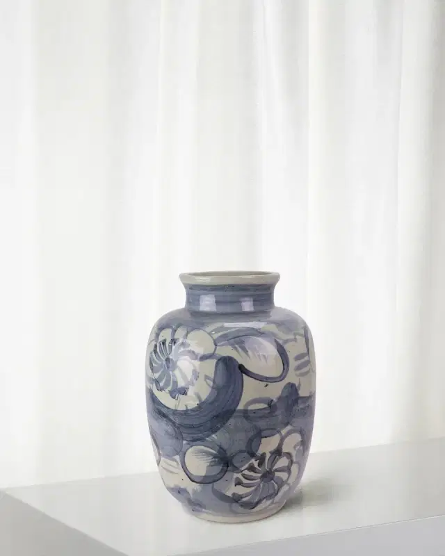 Winward Home Floral Porcelain Vase
