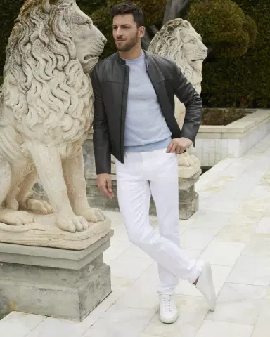 Brioni Men's Cashmere-Silk Crewneck Sweater | Thumbnail 5 Brioni Men's Cashmere-Silk Crewneck Sweater | Thumbnail 5