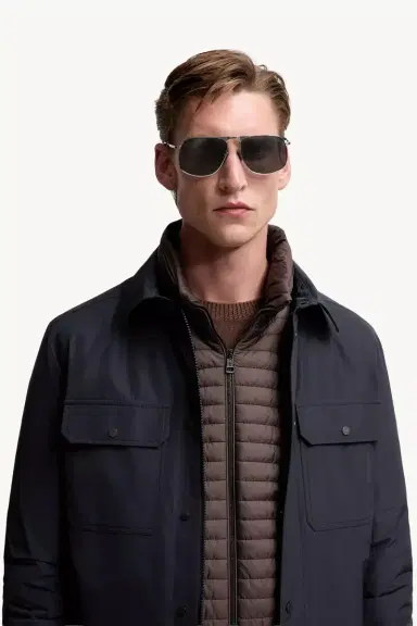 Moncler Lunettes Vitessa Pilot Sunglasses | Thumbnail 3