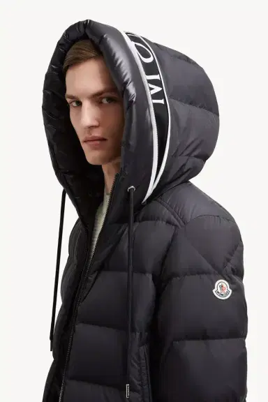 Moncler Cardere Hooded Short Down Jacket | Thumbnail 4