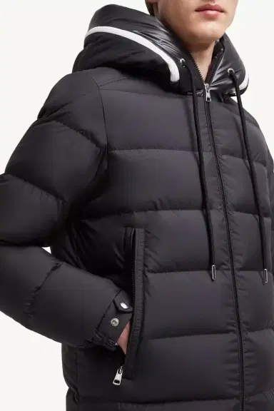 Moncler Cardere Hooded Short Down Jacket | Thumbnail 7