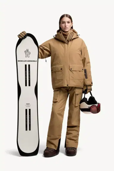 Moncler Grenoble X Whitespace Snowboard | Thumbnail 4 Moncler Grenoble X Whitespace Snowboard | Thumbnail 4